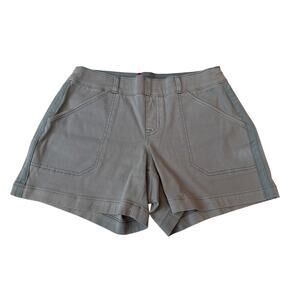 Spanx Twill Stretch Shorts Light Blue Size Medium Chino Classic Preppy